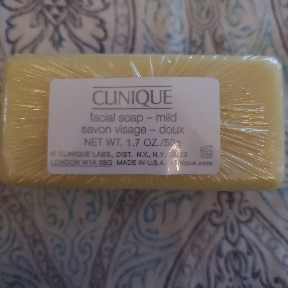 Clinque Facial Soap Bar - Mild